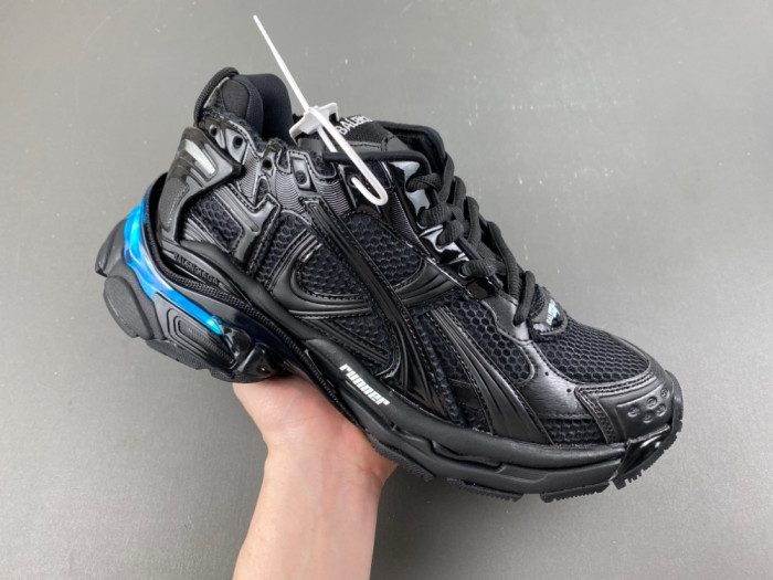 BLCG RUNNER SNEAKER (LED)
