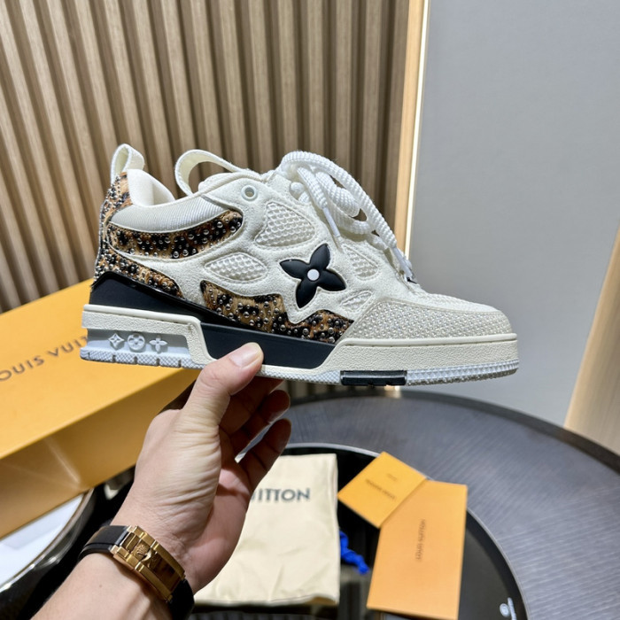 LOU1VTON SNEAKER