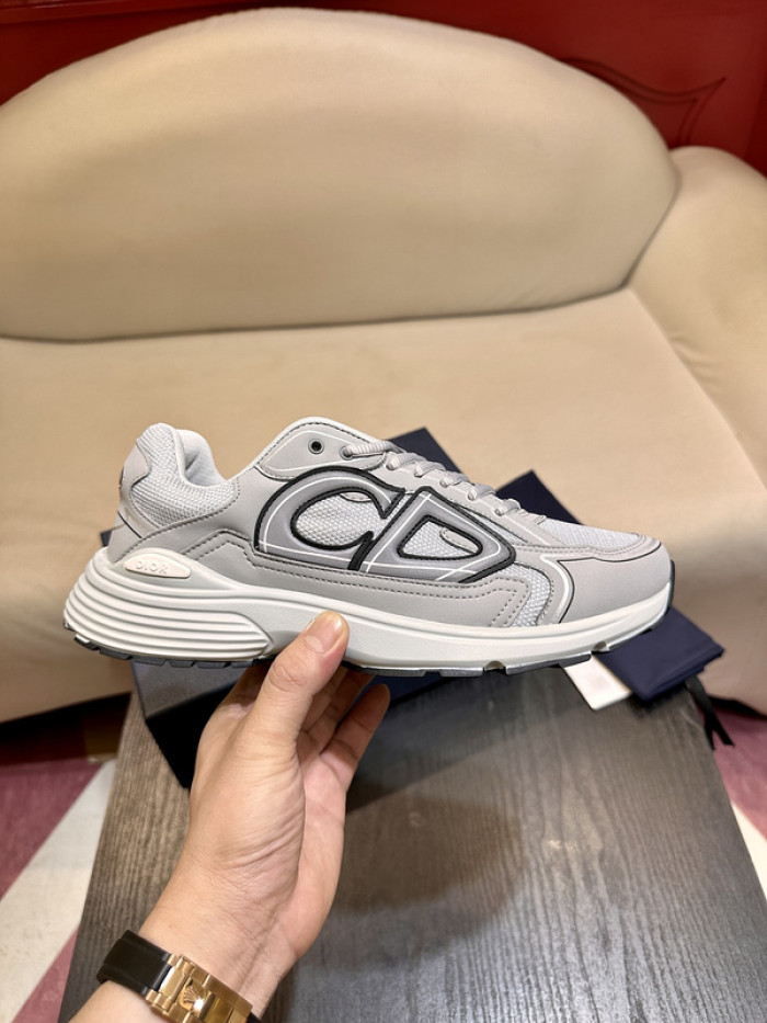 D1OR B30 SNEAKER