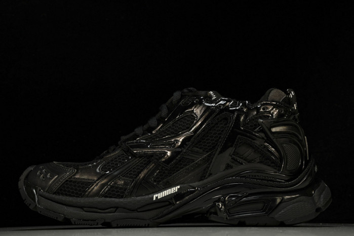 BLCG RUNNER SNEAKER
