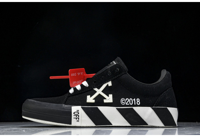 OFF-WHITE Canvas Sneaker