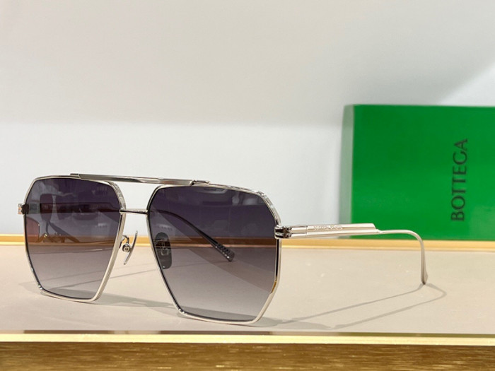 Bo*te*ga ve*ne*ta sunglasses 202304001