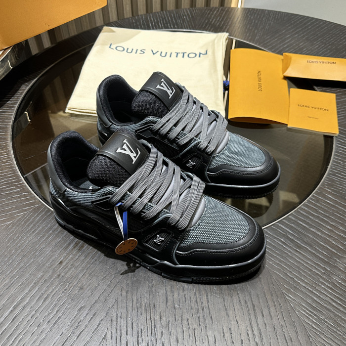 LOU1VTON SNEAKER