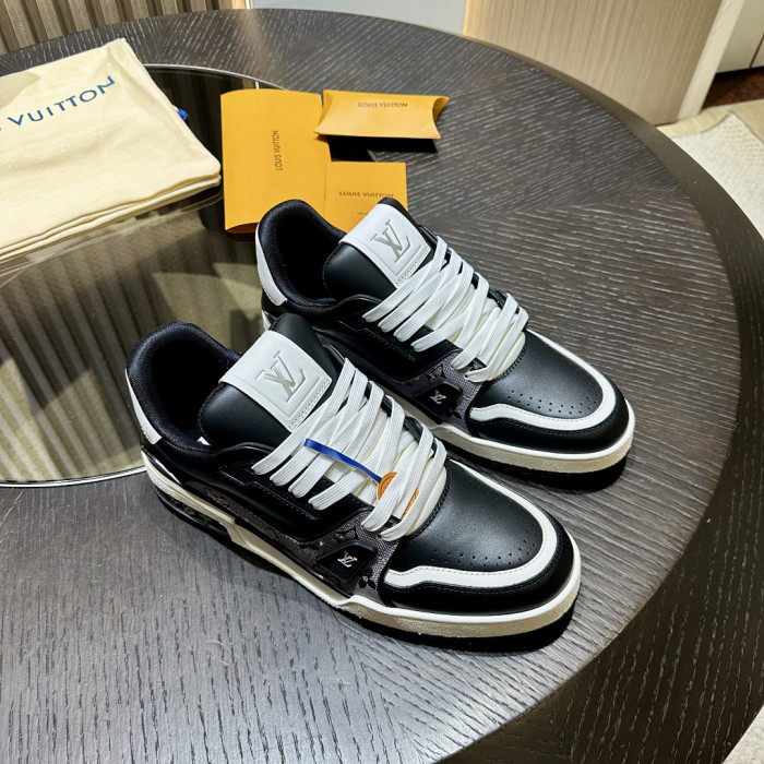 LOU1VTON SNEAKER