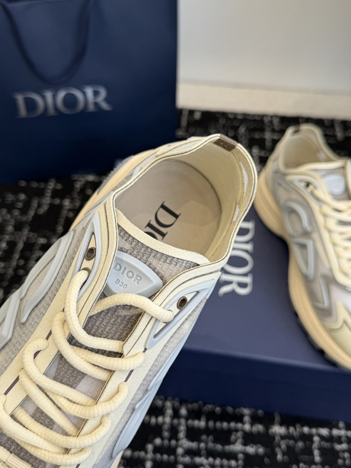 D1OR B30 SNEAKER