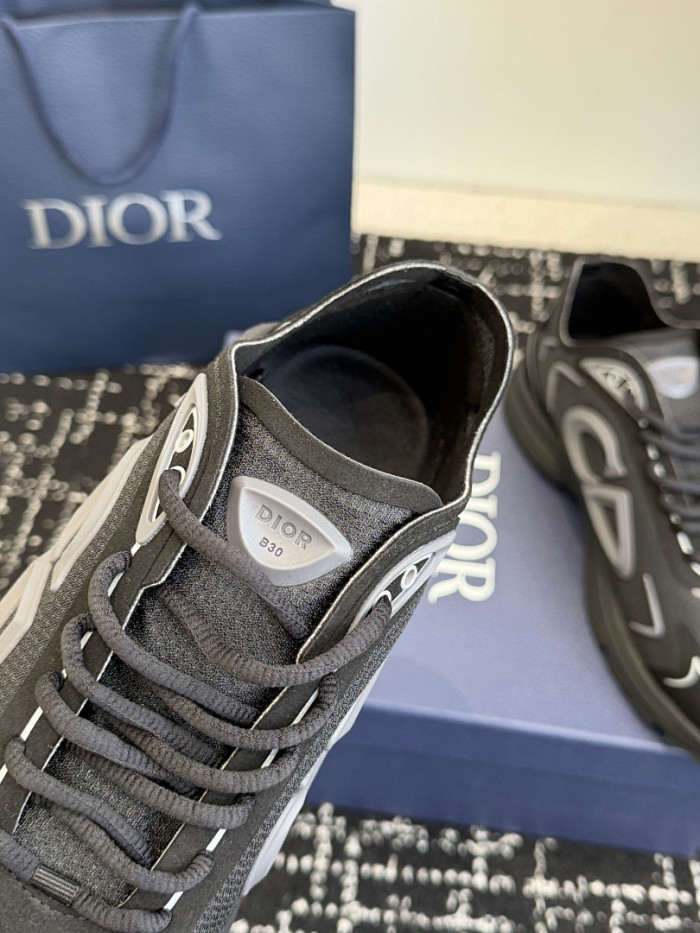 D1OR B30 SNEAKER
