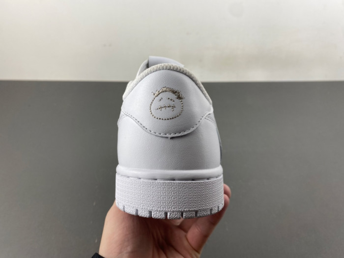 Travis Scott x Air Jordan 1 Low OG TD1228-111