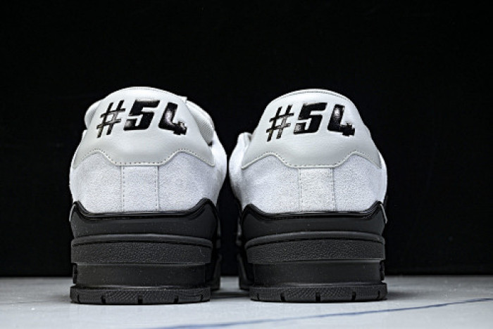 LOU1VTON SNEAKER