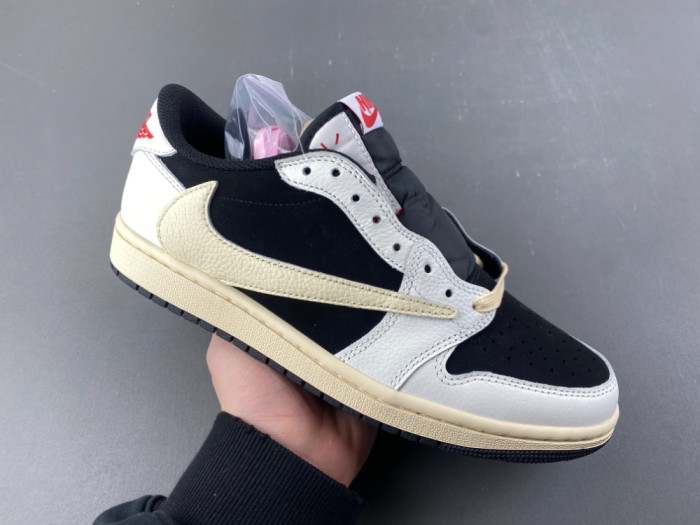 Travis Scott x Air Jordan 1 Low OG XZ6868 001