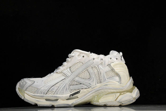 BLCG RUNNER SNEAKER