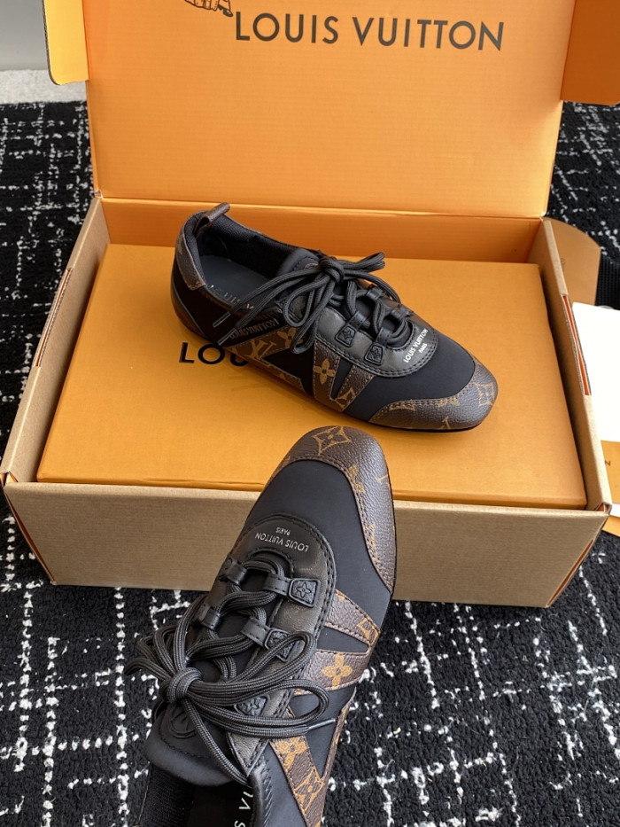 LOU1VTON SNEAKER
