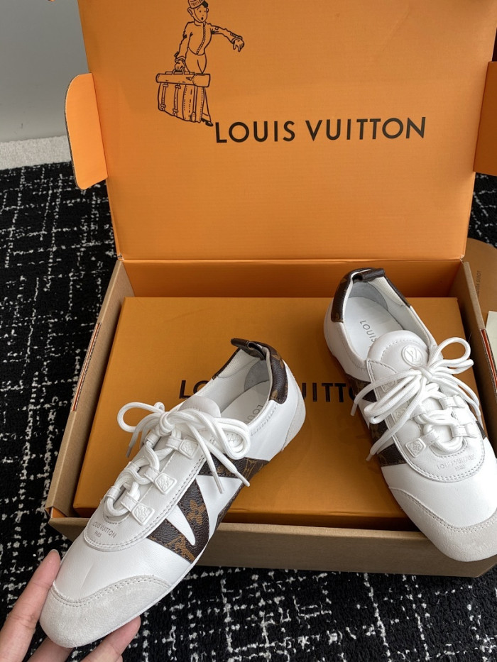 LOU1VTON SNEAKER
