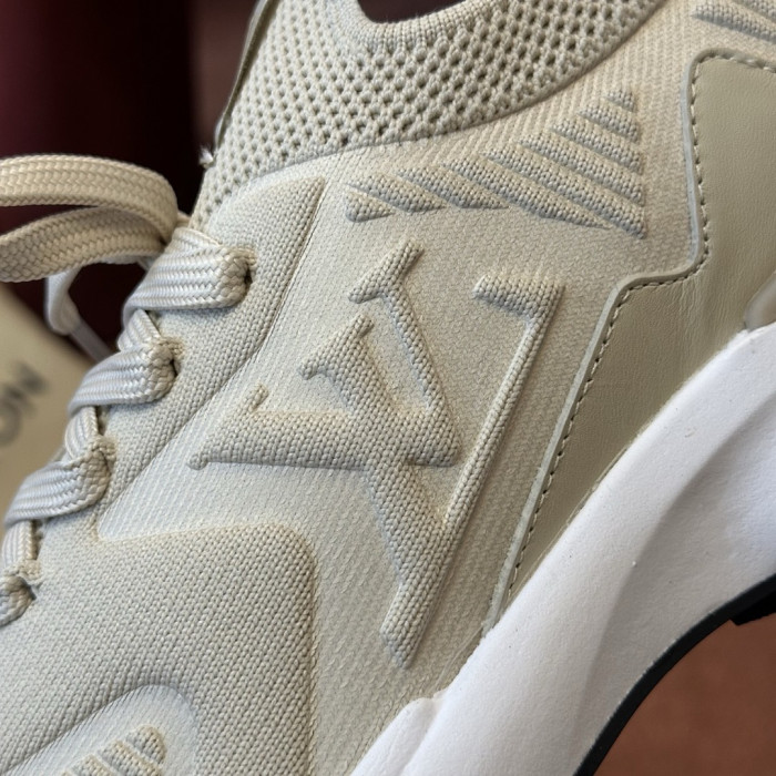 LOU1VTON SNEAKER