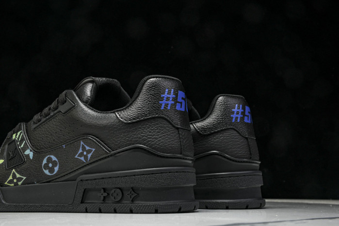 LOU1VTON SNEAKER