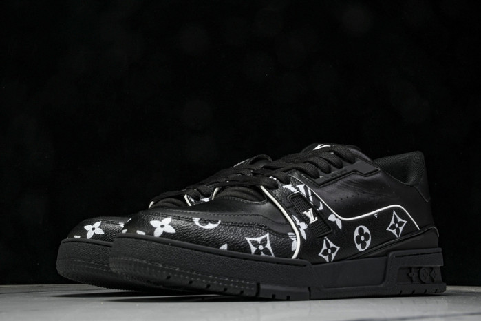 LOU1VTON SNEAKER