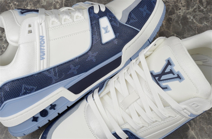 LOU1VTON SNEAKER