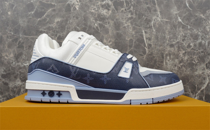 LOU1VTON SNEAKER