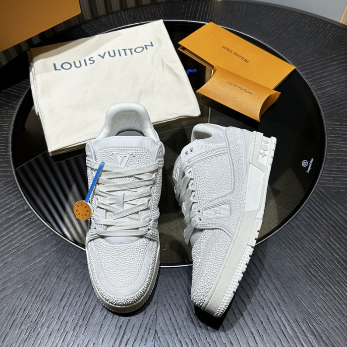 LOU1VTON SNEAKER