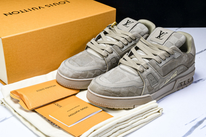 LOU1VTON SNEAKER
