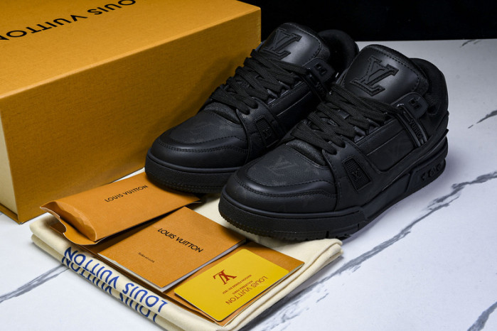 LOU1VTON SNEAKER