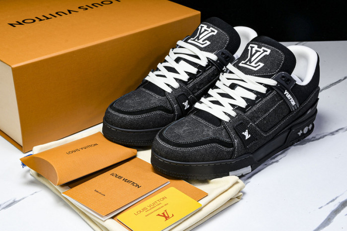 LOU1VTON SNEAKER