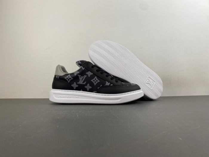 LOU1VTON SNEAKER