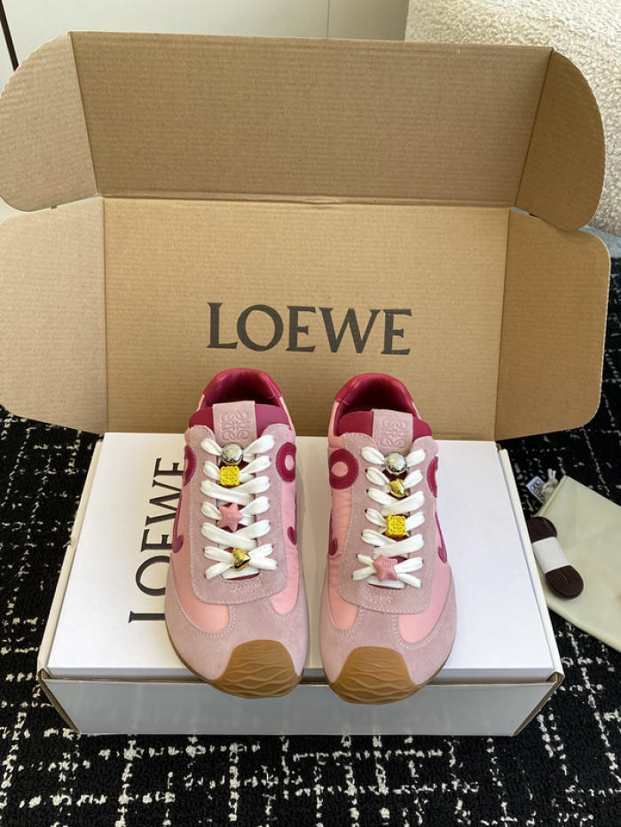 Loe*we Ballet Runner