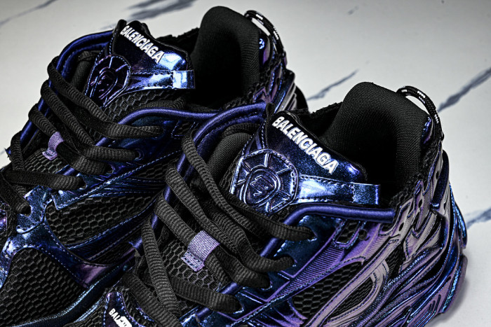 BLCG RUNNER SNEAKER