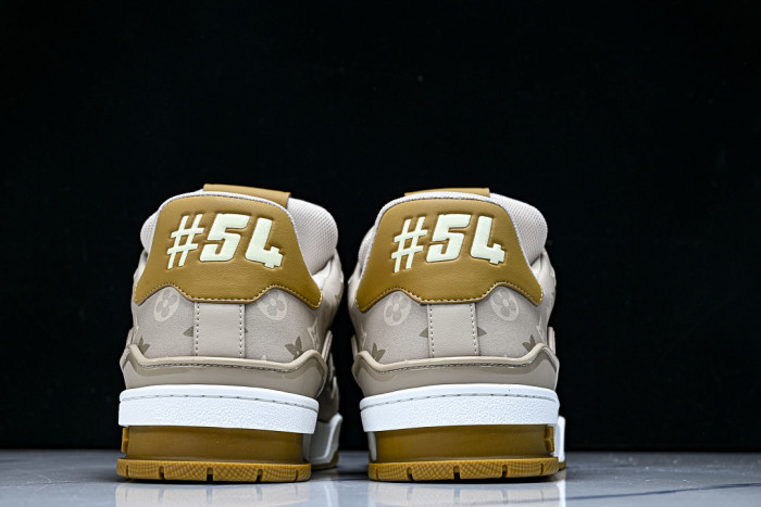 LOU1VTON SNEAKER