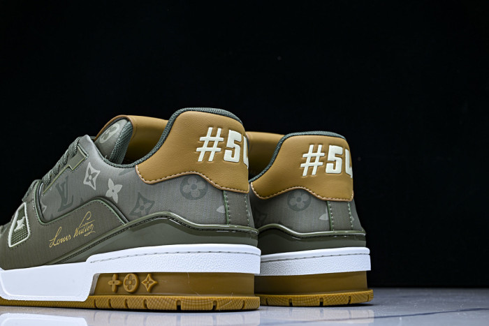 LOU1VTON SNEAKER