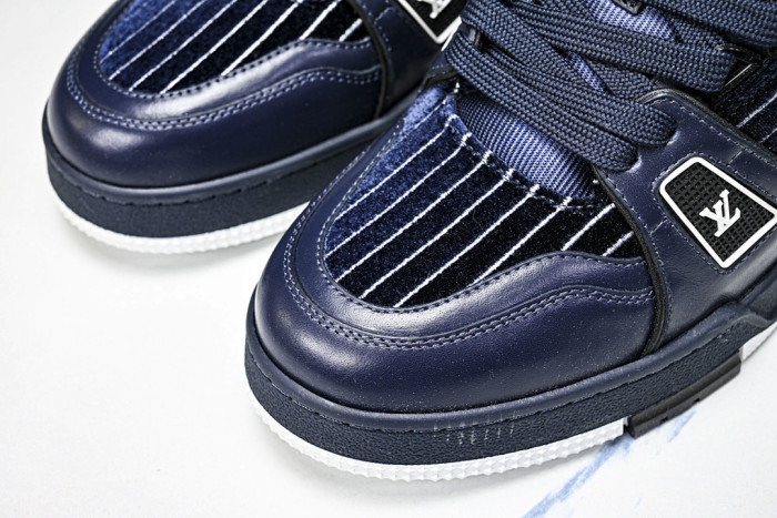 LOU1VTON SNEAKER