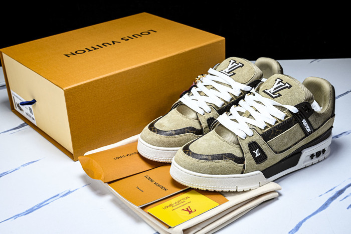 LOU1VTON SNEAKER