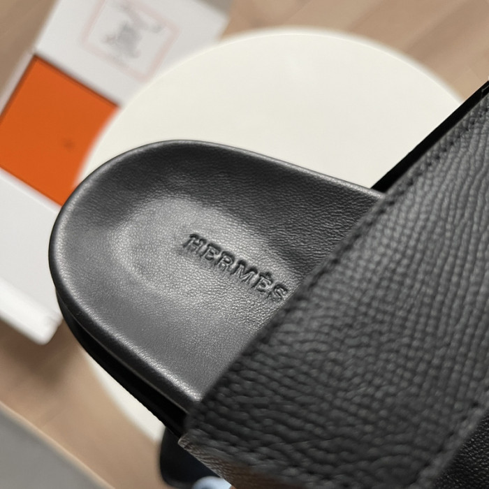 Her*mès Sandal