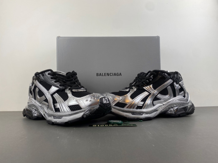 BLCG RUNNER SNEAKER