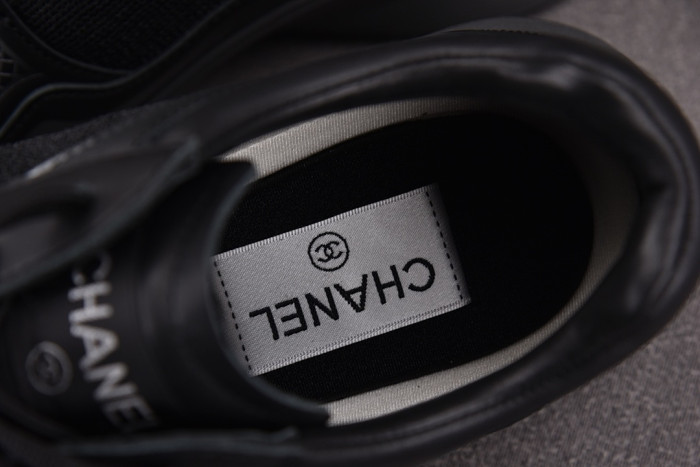 ch*nel sneaker