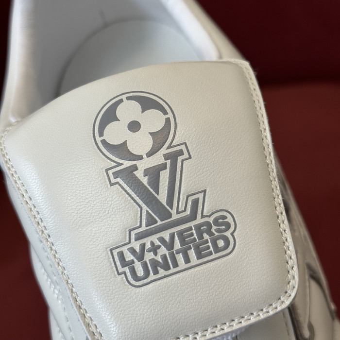 LOU1VTON SNEAKER