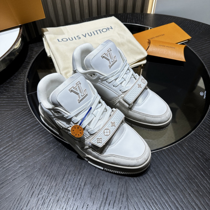 LOU1VTON SNEAKER