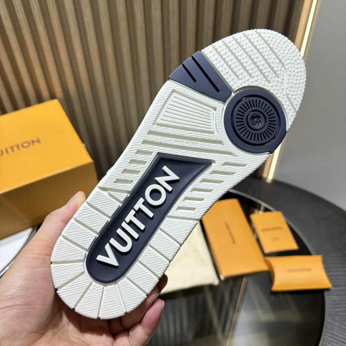 LOU1VTON SNEAKER