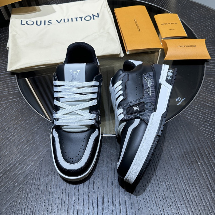 LOU1VTON SNEAKER