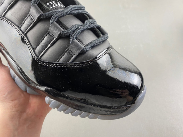 Air Jordan 11 Pack Expected Fall COMME des GARÇONS (2026) IV7639-001