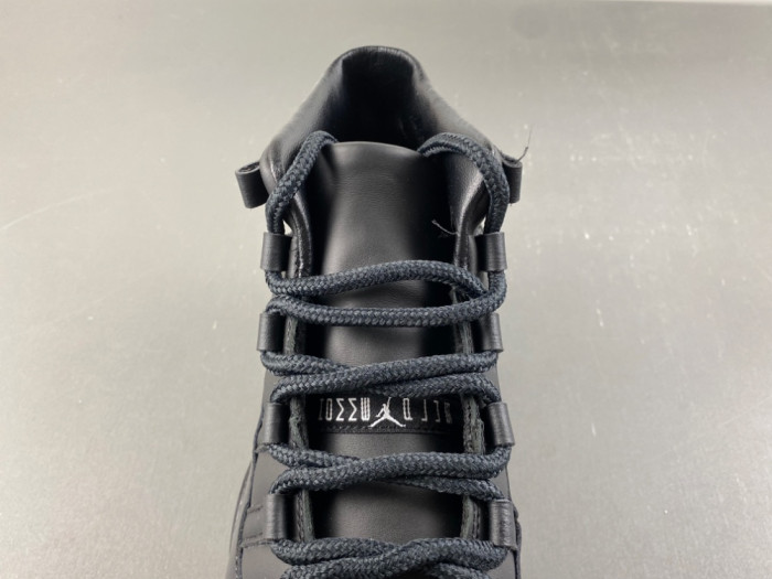 Air Jordan 11 Pack Expected Fall COMME des GARÇONS (2026) IV7639-001