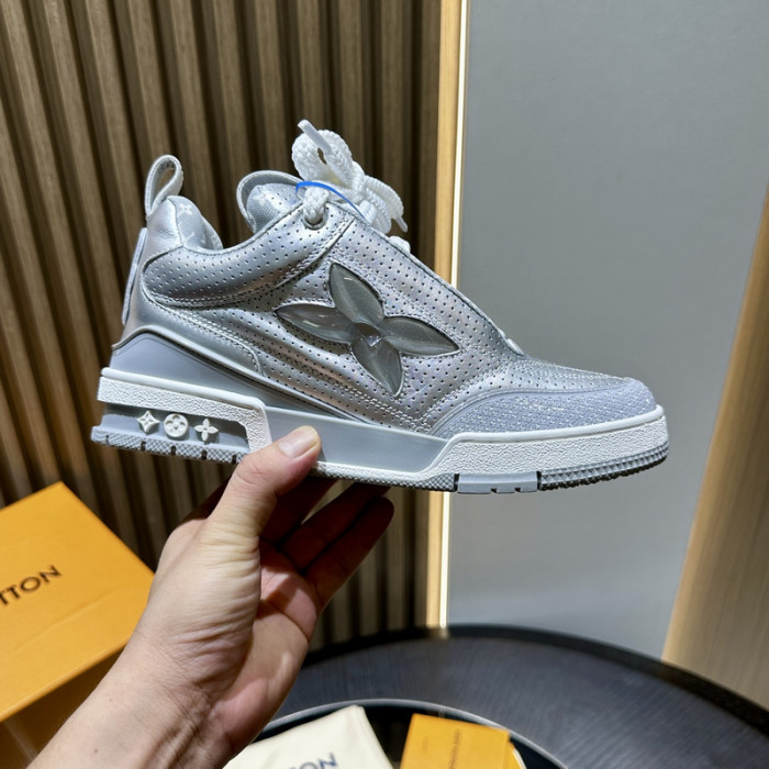 LOU1VTON SNEAKER