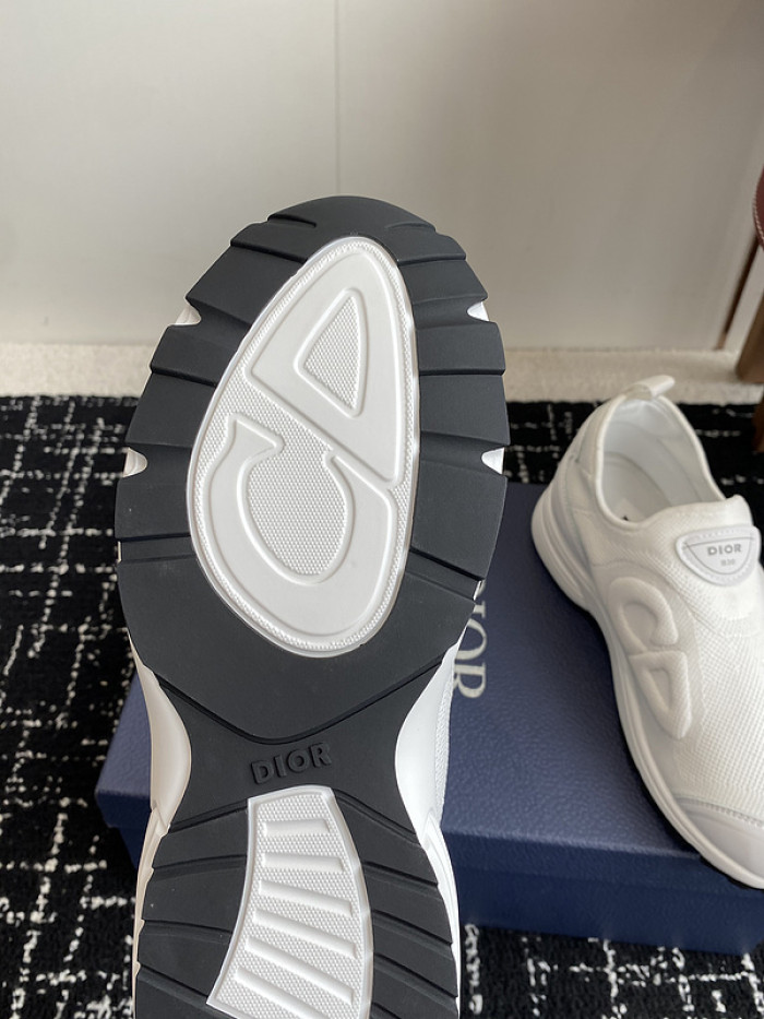 D1OR B30 SNEAKER