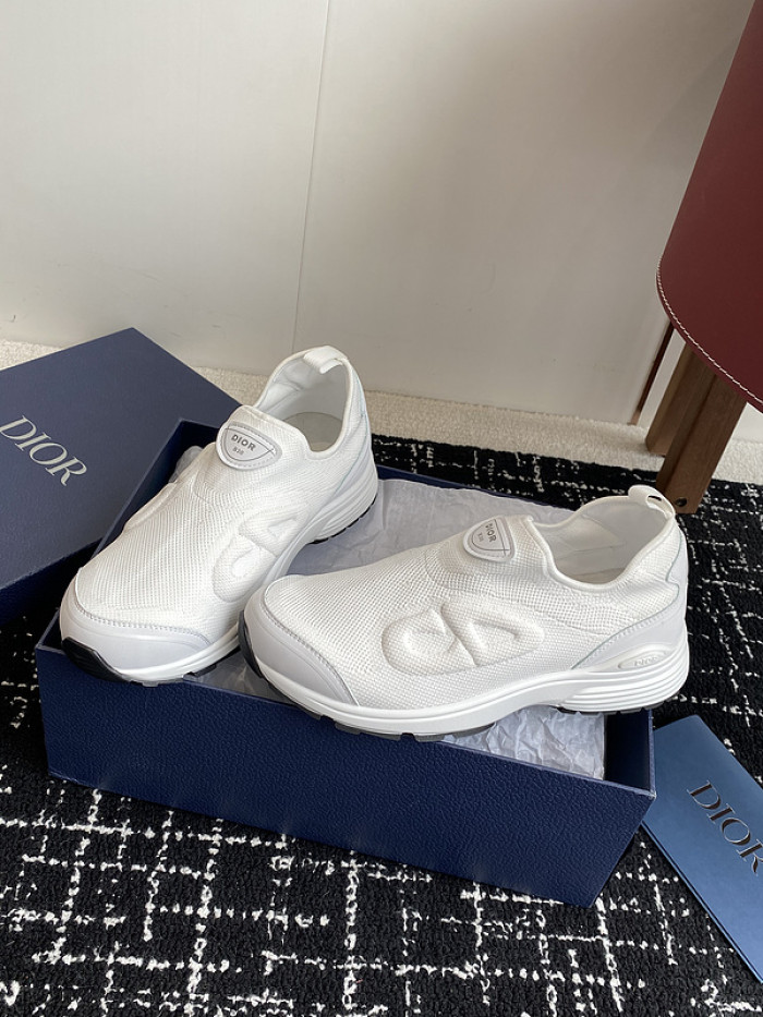 D1OR B30 SNEAKER