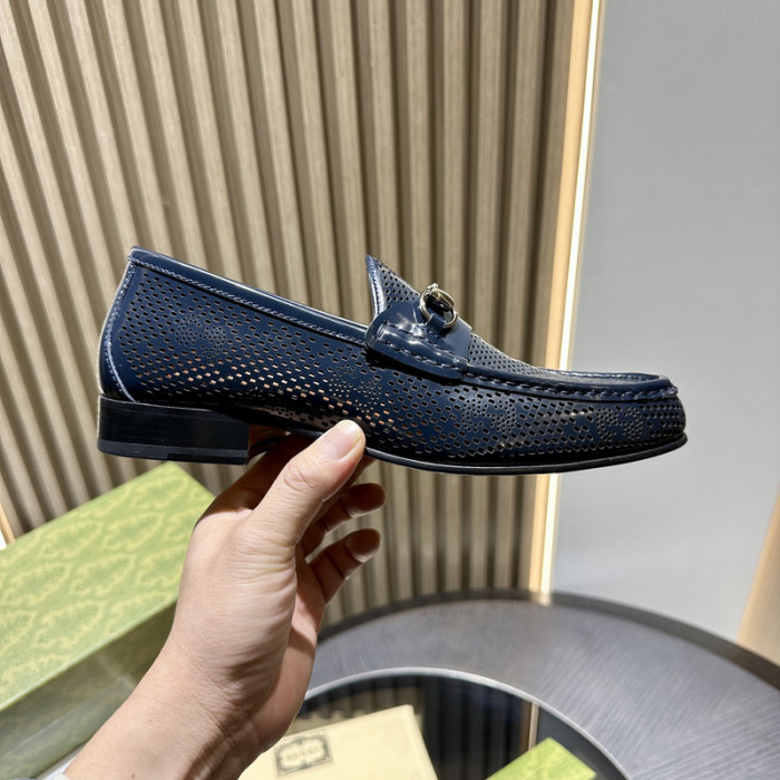 G*u*i loafer
