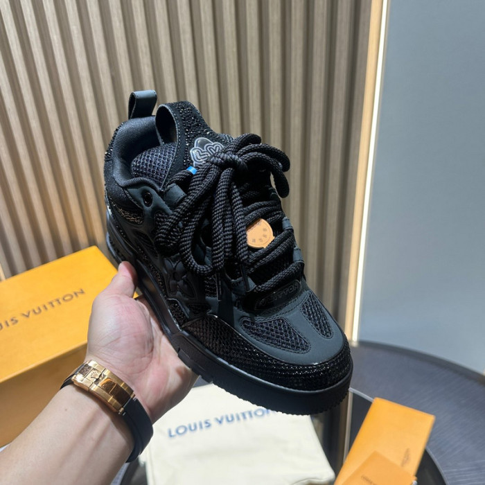 LOU1VTON SNEAKER