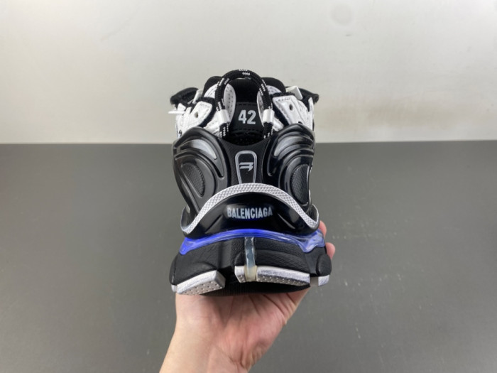 BLCG RUNNER SNEAKER (LED)