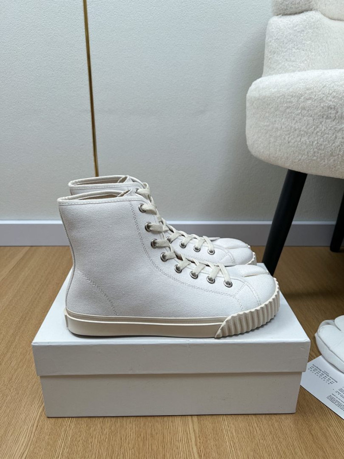 Ma1s0n M0rgiela Tabi