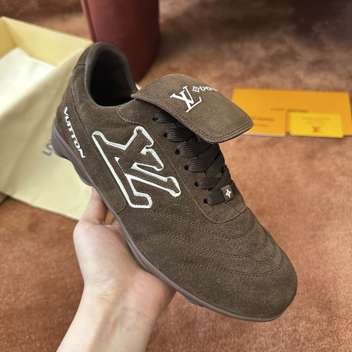 LOU1VTON SNEAKER