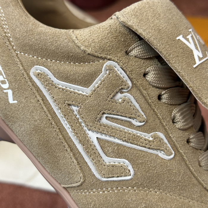 LOU1VTON SNEAKER